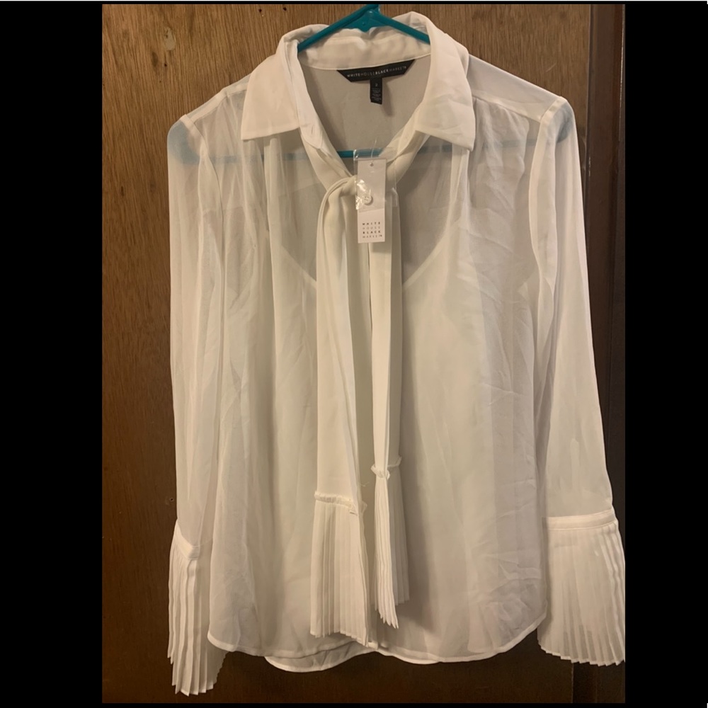 Brand new White House Black Market top